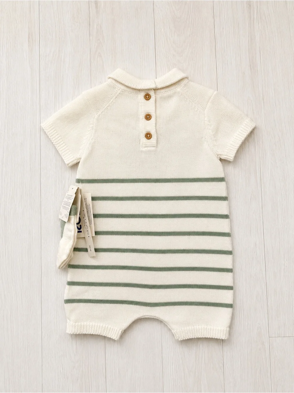 Tahari Cream & Green Dinosaur Knit Romper